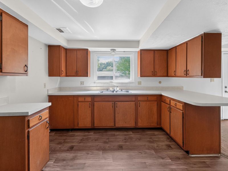 3737 Panama Drive , Westerville, OH 43081 Photo 6
