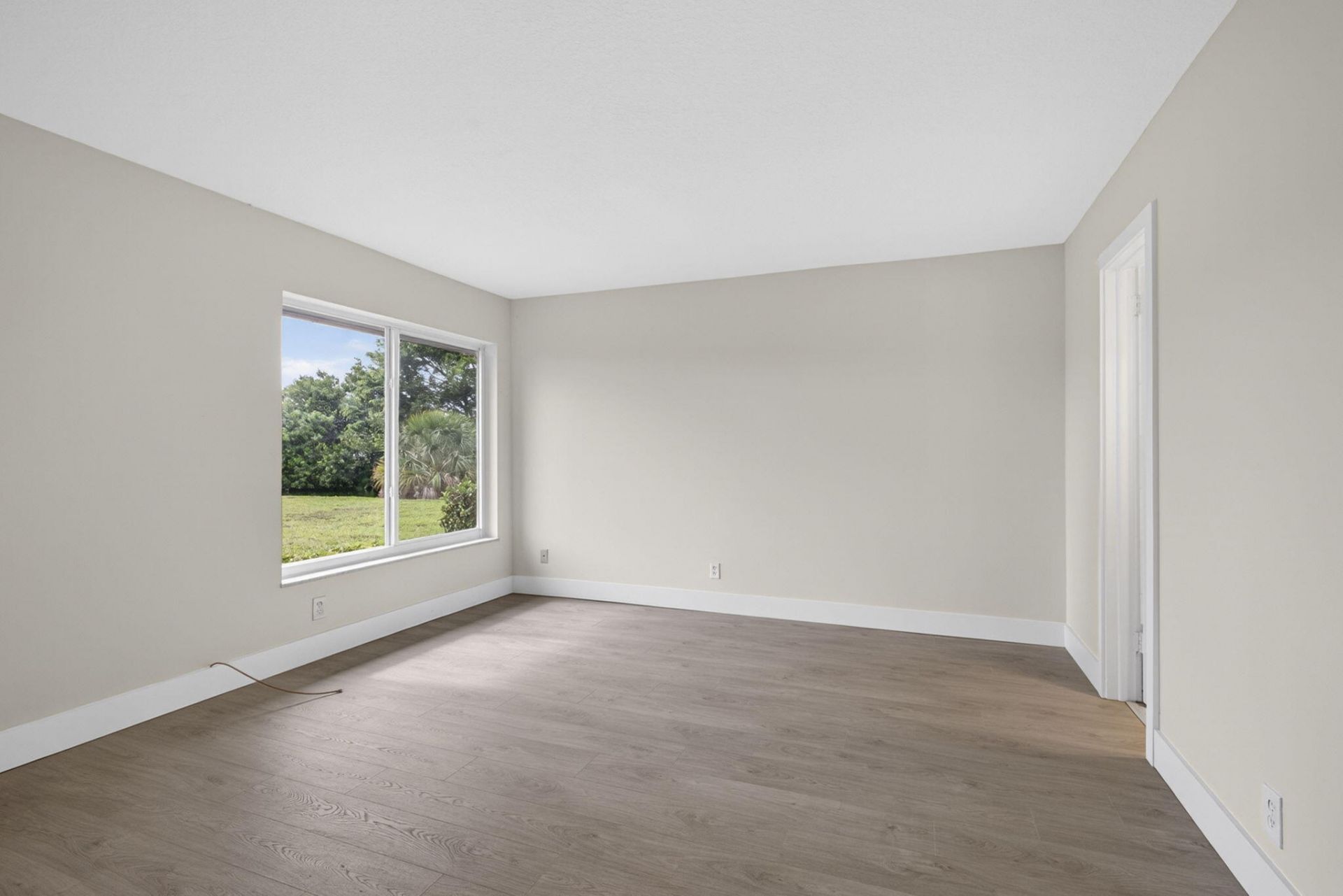 12020 W Greenway Drive, Unit 101, Royal Palm Beach, FL 33411 Photo