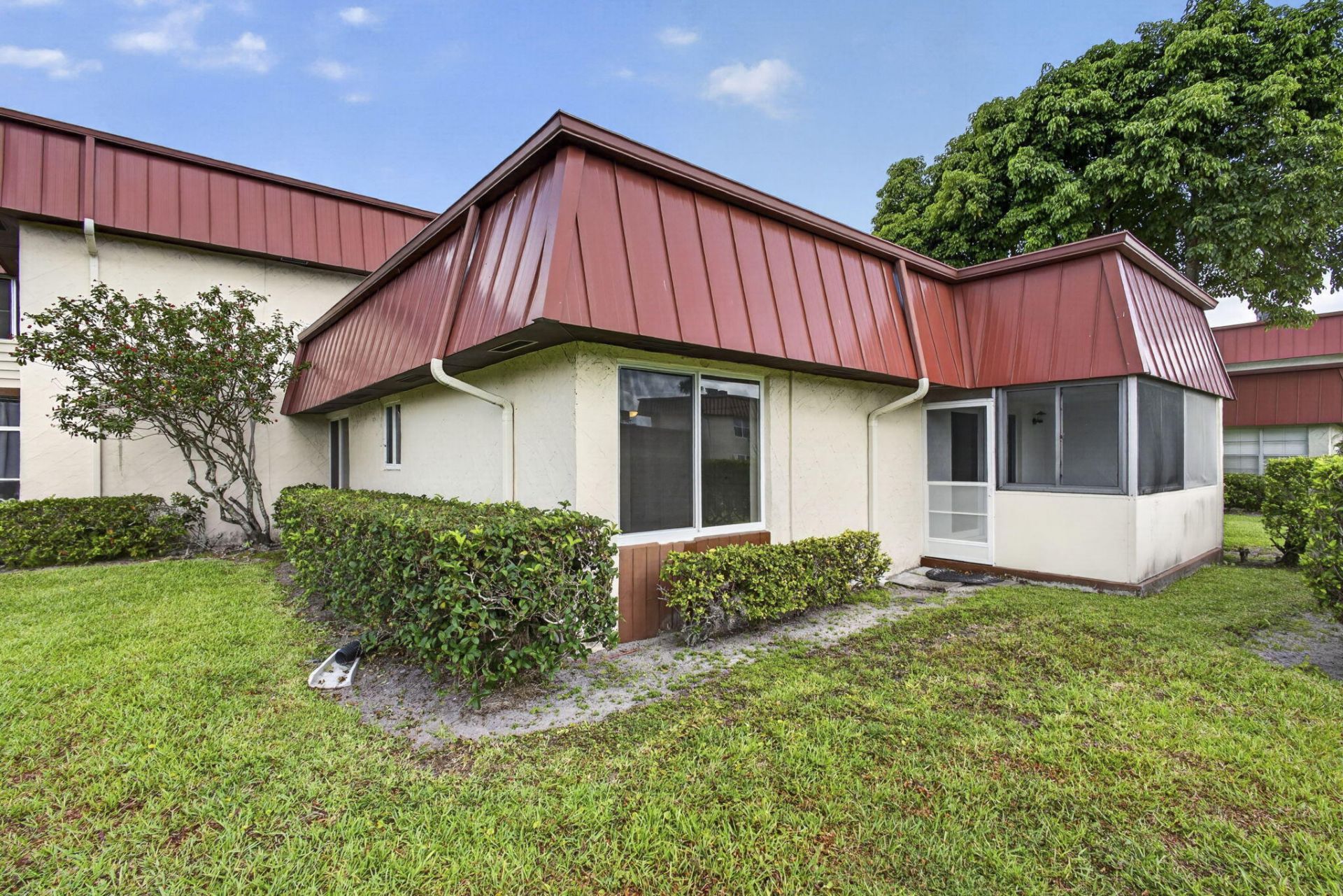 12020 W Greenway Drive, Unit 101, Royal Palm Beach, FL 33411 Photo