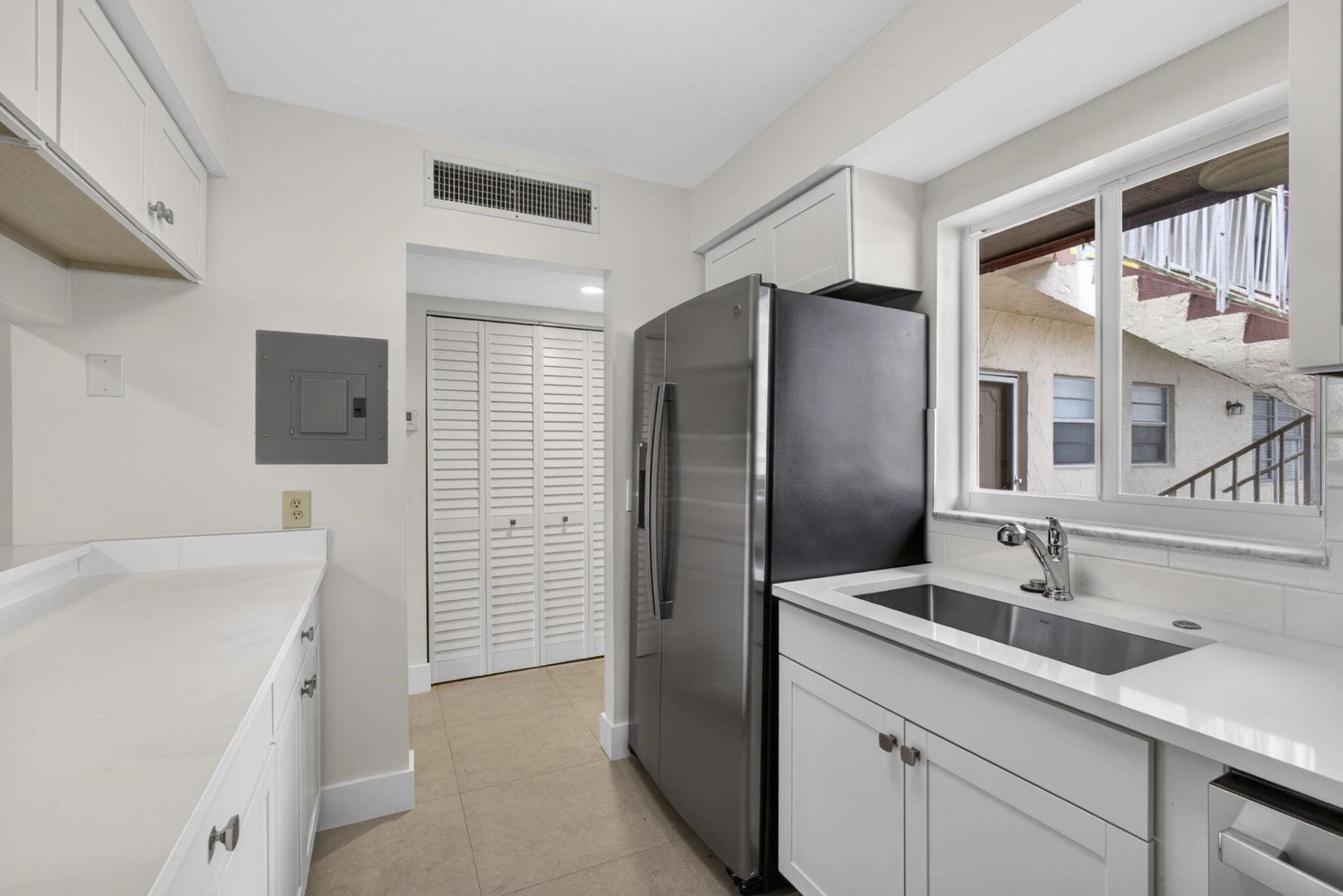 12020 W Greenway Drive, Unit 101, Royal Palm Beach, FL 33411 Photo