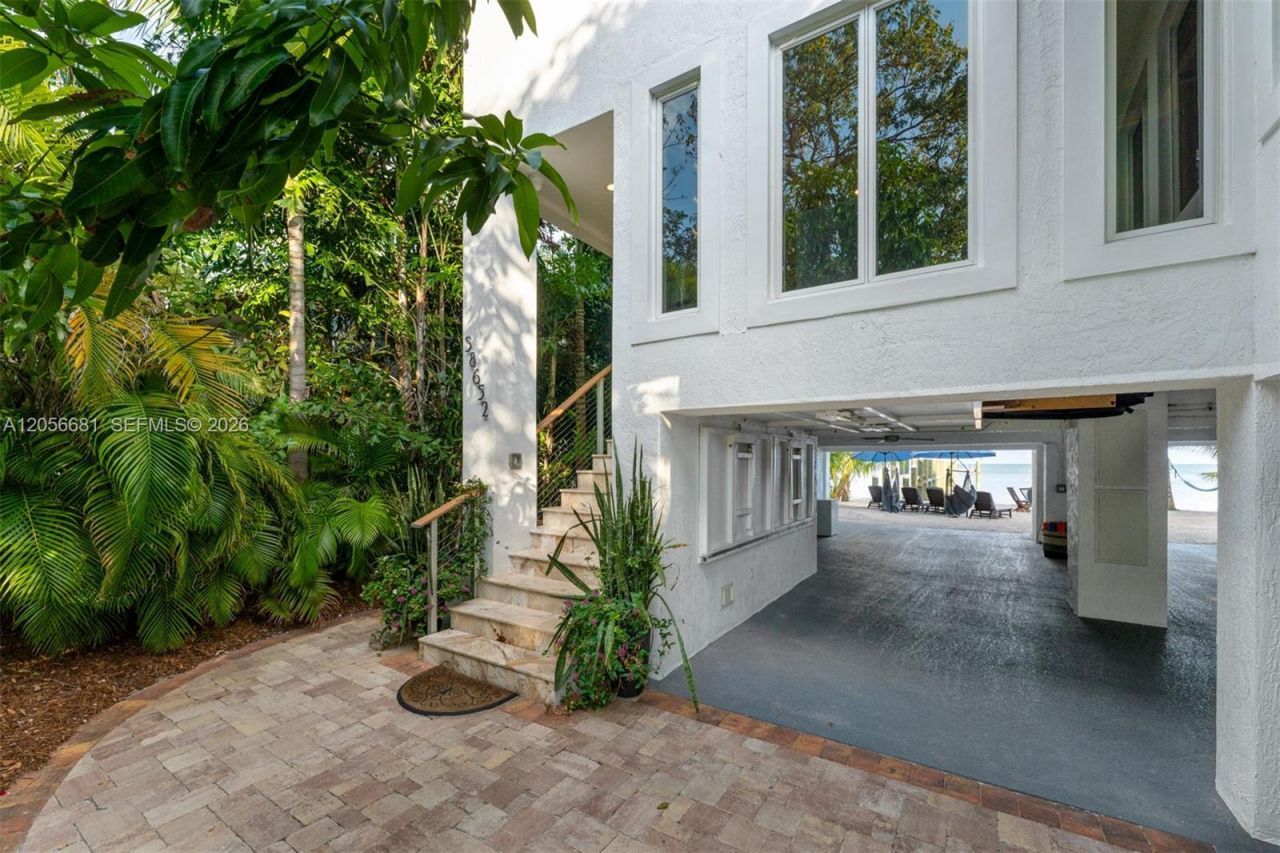 58652 Overseas Highway, Marathon, FL 33050 Photo