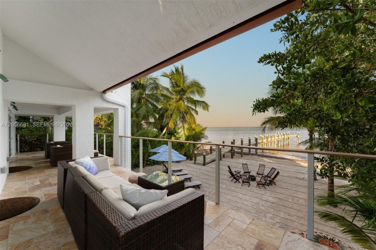 58652 Overseas Highway, Marathon, FL 33050 Photo
