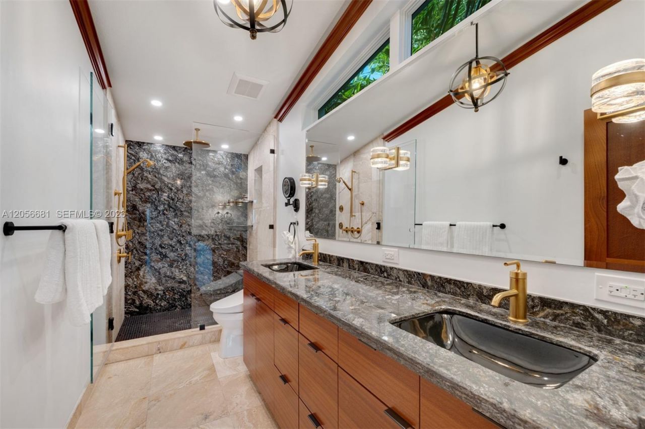 58652 Overseas Highway, Marathon, FL 33050 Photo