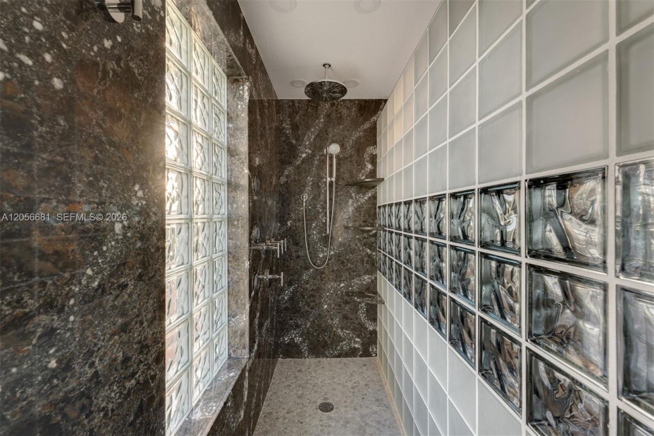 58652 Overseas Highway, Marathon, FL 33050 Photo
