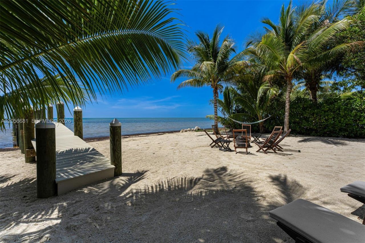 58652 Overseas Highway, Marathon, FL 33050 Photo