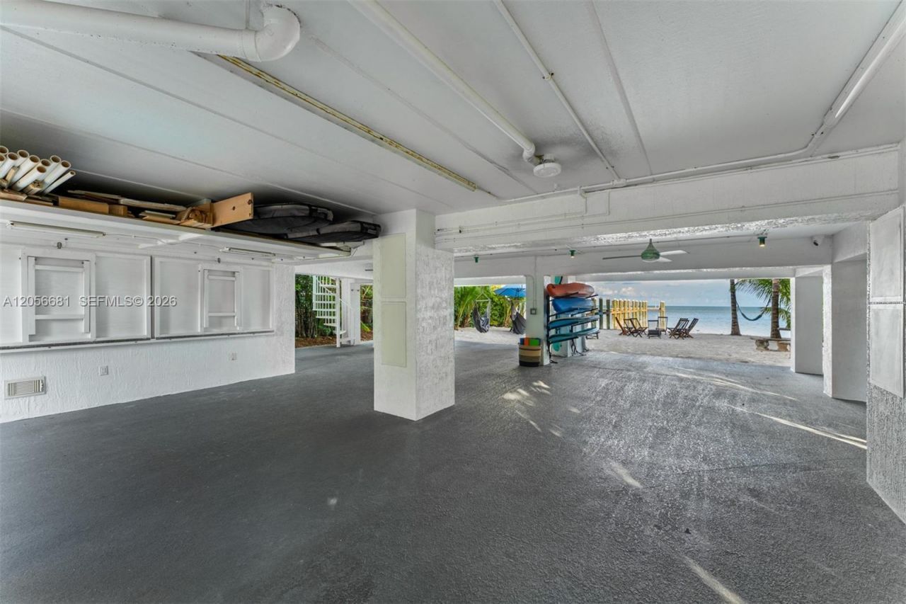 58652 Overseas Highway, Marathon, FL 33050 Photo