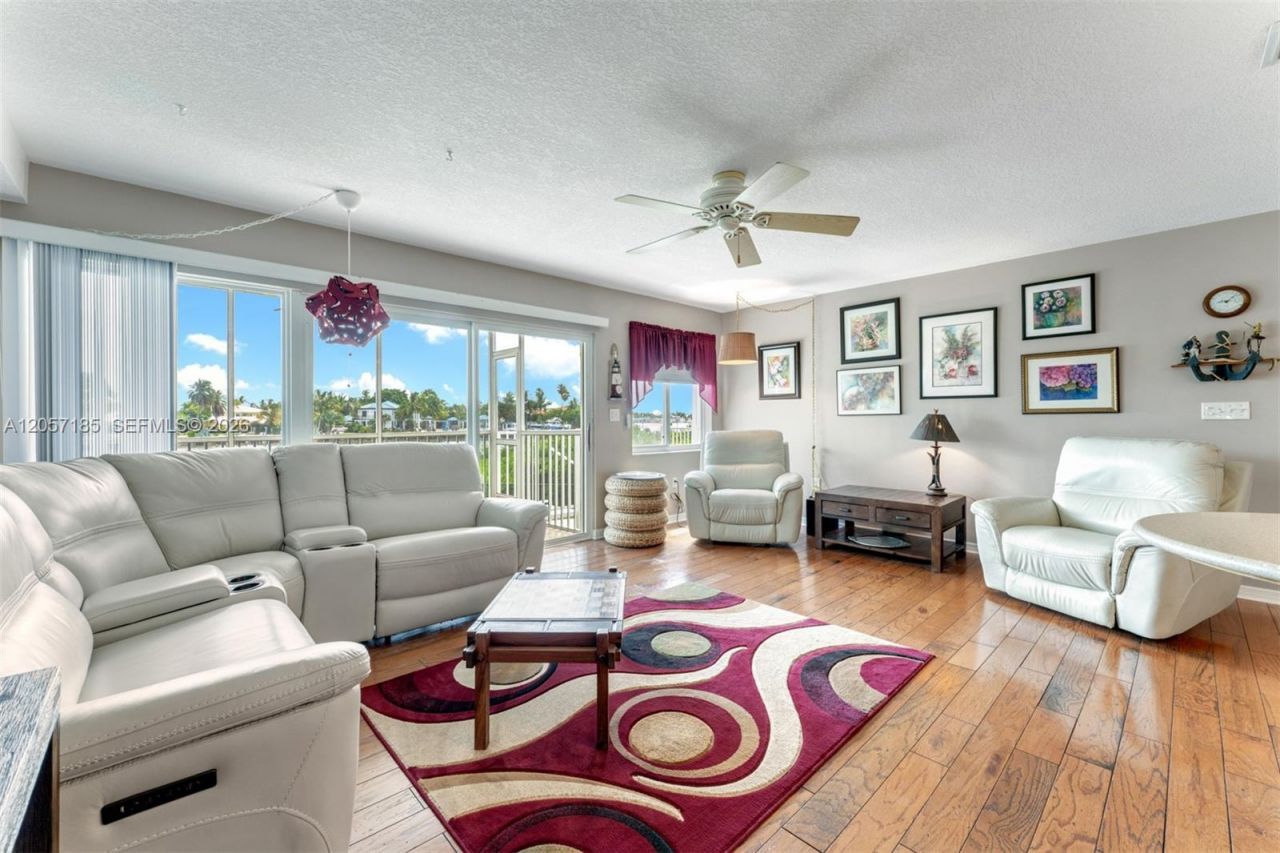 95 Coco Plum Dr Unit 4b & Slip B-34, Marathon, FL 33050 Photo