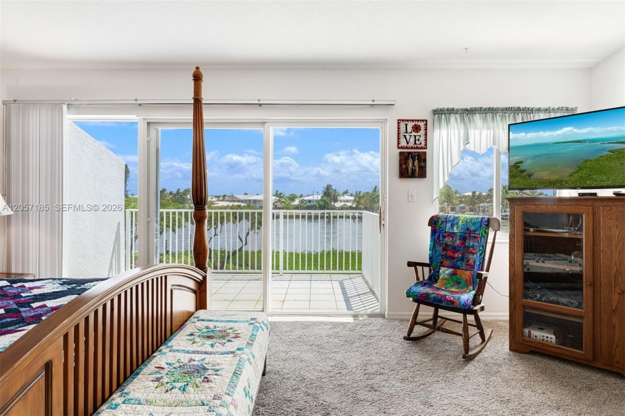 95 Coco Plum Dr Unit 4b & Slip B-34, Marathon, FL 33050 Photo