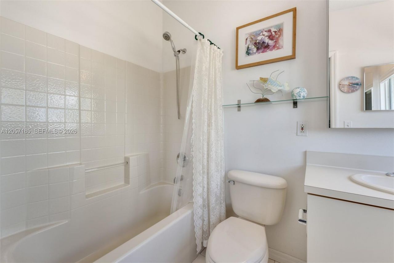 95 Coco Plum Dr Unit 4b & Slip B-34, Marathon, FL 33050 Photo