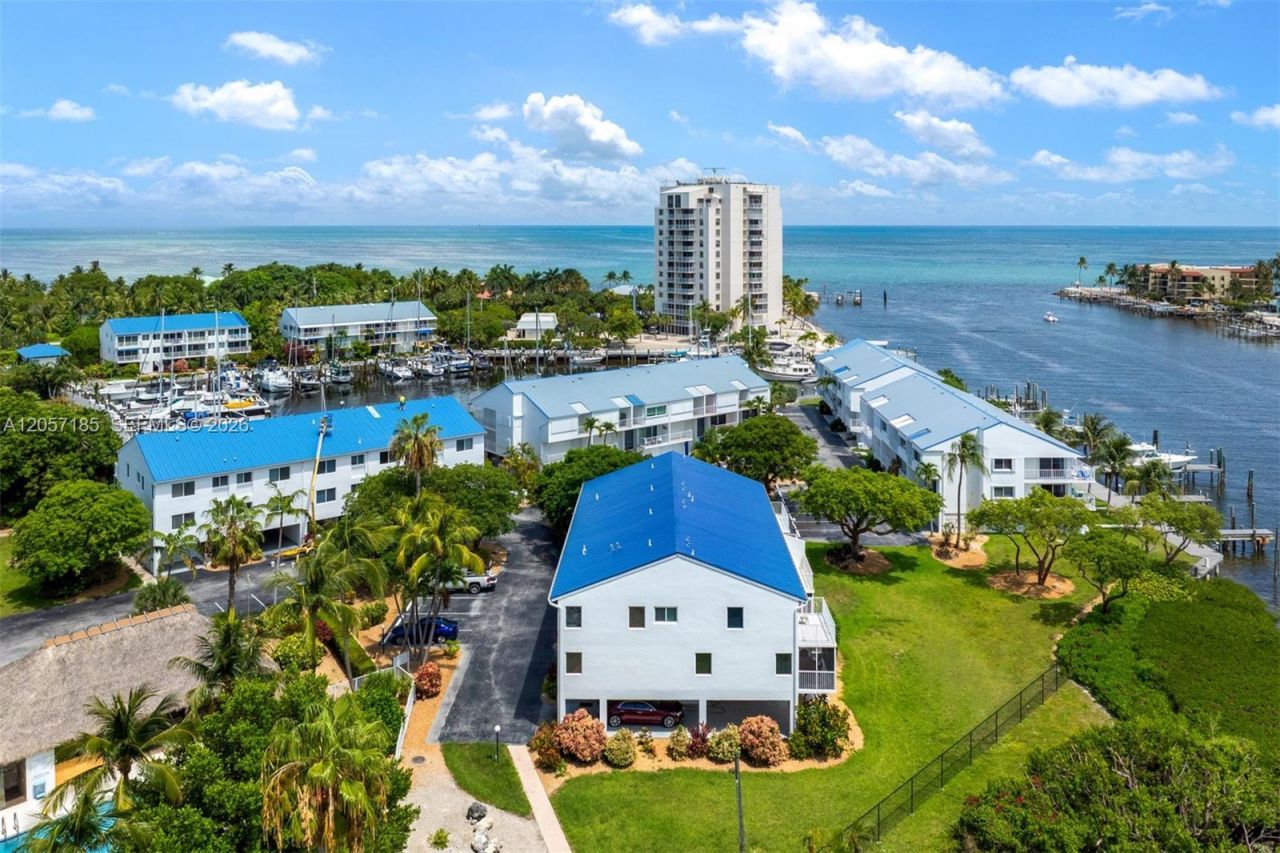 95 Coco Plum Dr Unit 4b & Slip B-34, Marathon, FL 33050 Photo