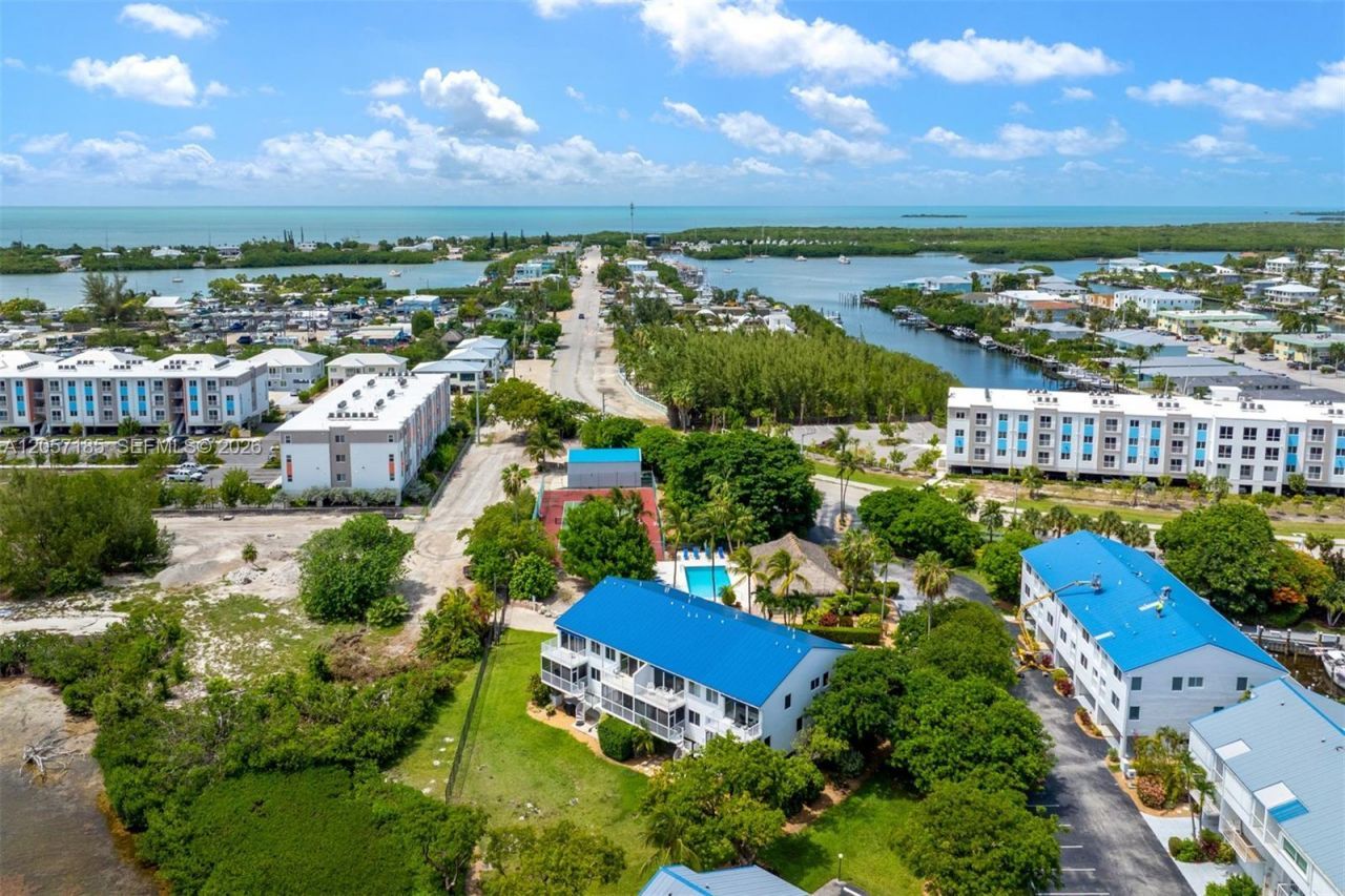 95 Coco Plum Dr Unit 4b & Slip B-34, Marathon, FL 33050 Photo