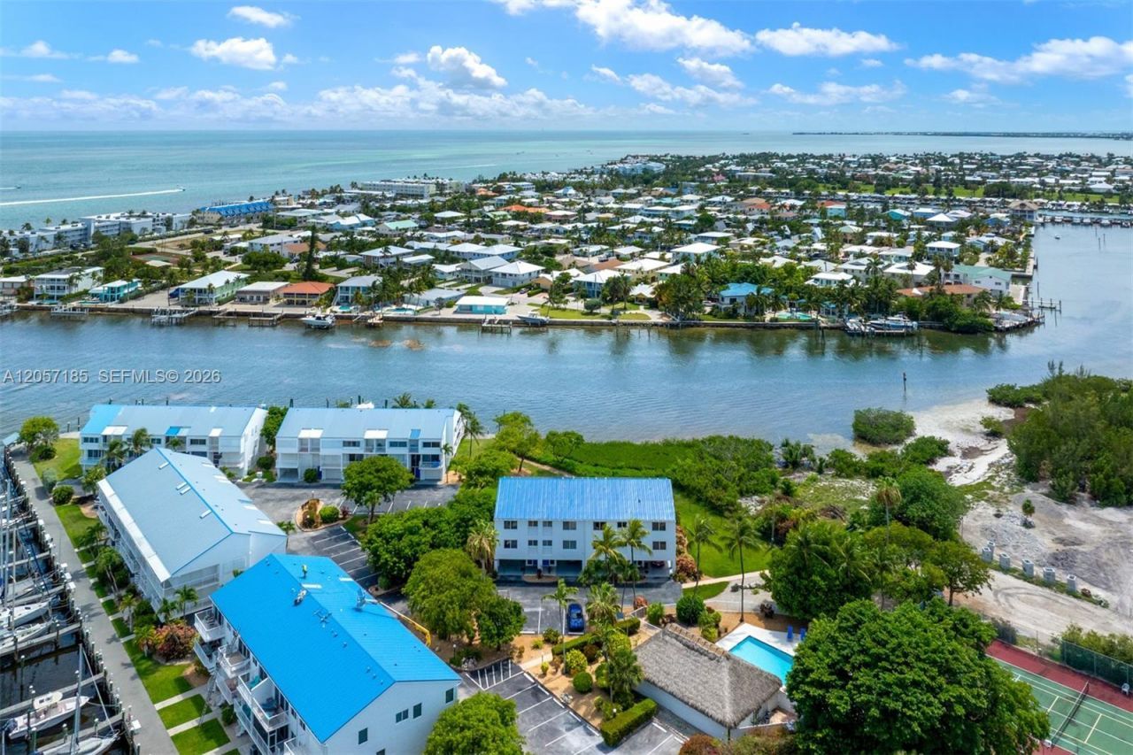 95 Coco Plum Dr Unit 4b & Slip B-34, Marathon, FL 33050 Photo