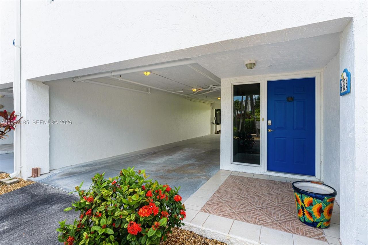 95 Coco Plum Dr Unit 4b & Slip B-34, Marathon, FL 33050 Photo