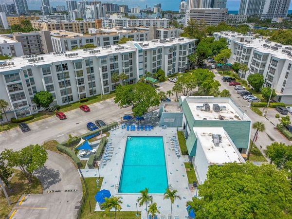17570 Atlantic Blvd , Unit 210, Sunny Isles Beach, FL 33160