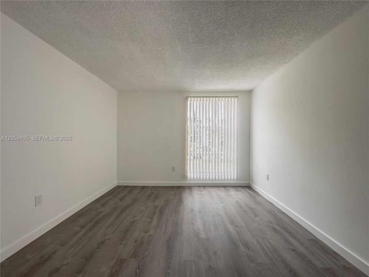17570 Atlantic Blvd, Unit 210, Sunny Isles Beach, FL 33160 Photo