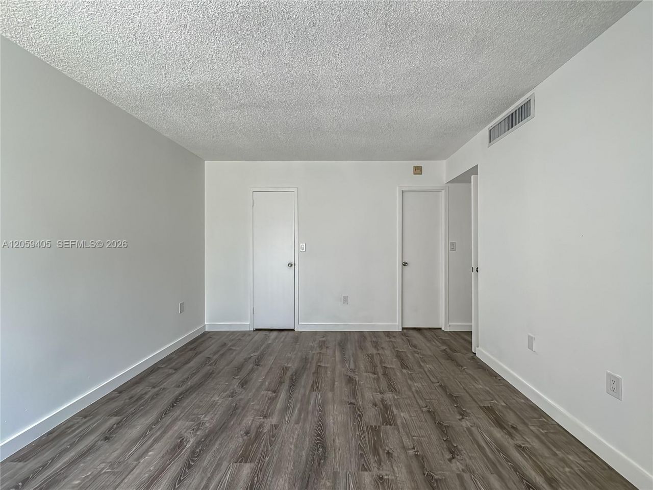 17570 Atlantic Blvd, Unit 210, Sunny Isles Beach, FL 33160 Photo