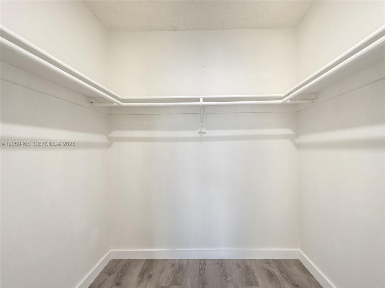 17570 Atlantic Blvd, Unit 210, Sunny Isles Beach, FL 33160 Photo