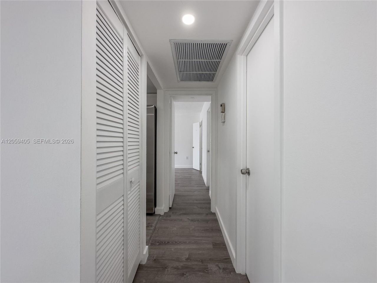17570 Atlantic Blvd, Unit 210, Sunny Isles Beach, FL 33160 Photo
