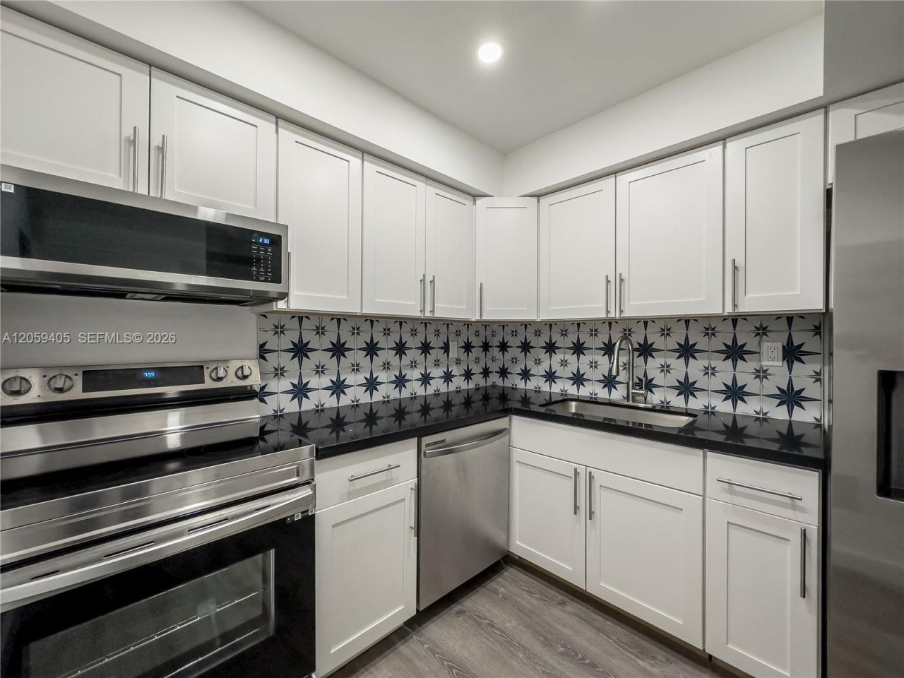17570 Atlantic Blvd, Unit 210, Sunny Isles Beach, FL 33160 Photo