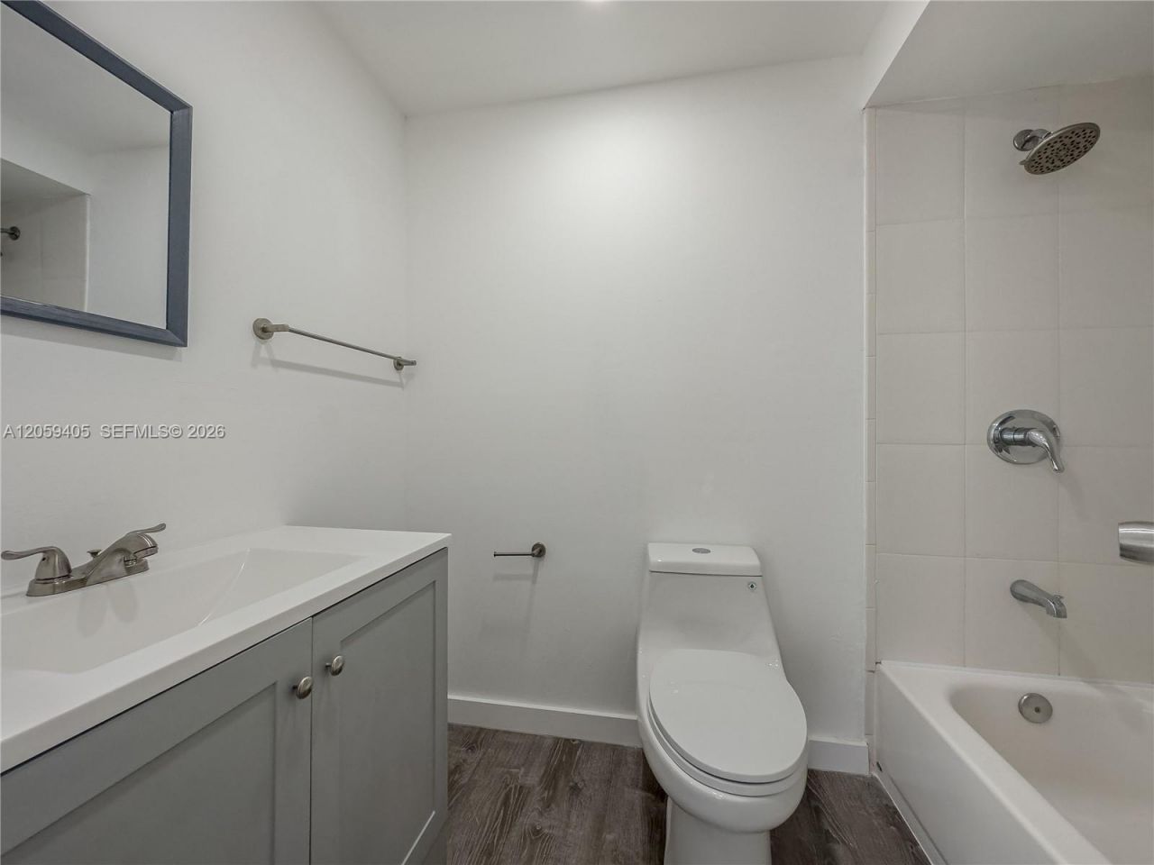 17570 Atlantic Blvd, Unit 210, Sunny Isles Beach, FL 33160 Photo
