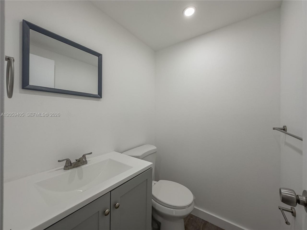 17570 Atlantic Blvd, Unit 210, Sunny Isles Beach, FL 33160 Photo