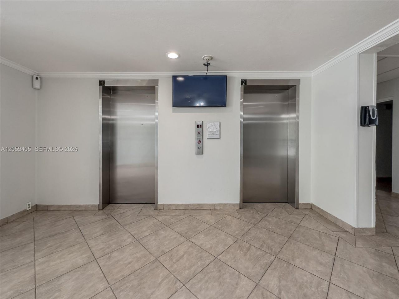 17570 Atlantic Blvd, Unit 210, Sunny Isles Beach, FL 33160 Photo