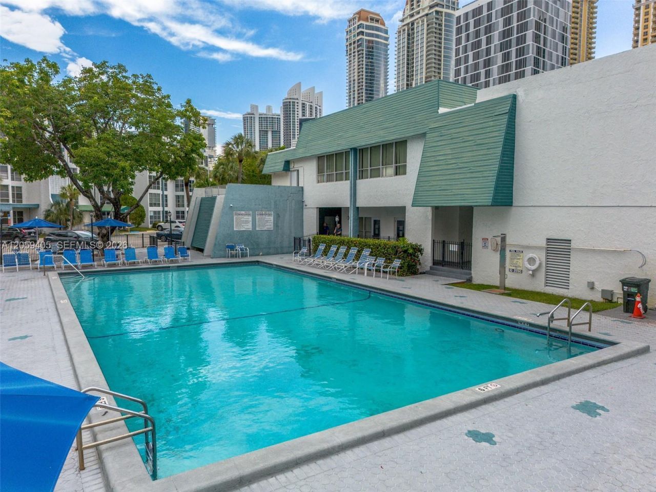 17570 Atlantic Blvd, Unit 210, Sunny Isles Beach, FL 33160 Photo