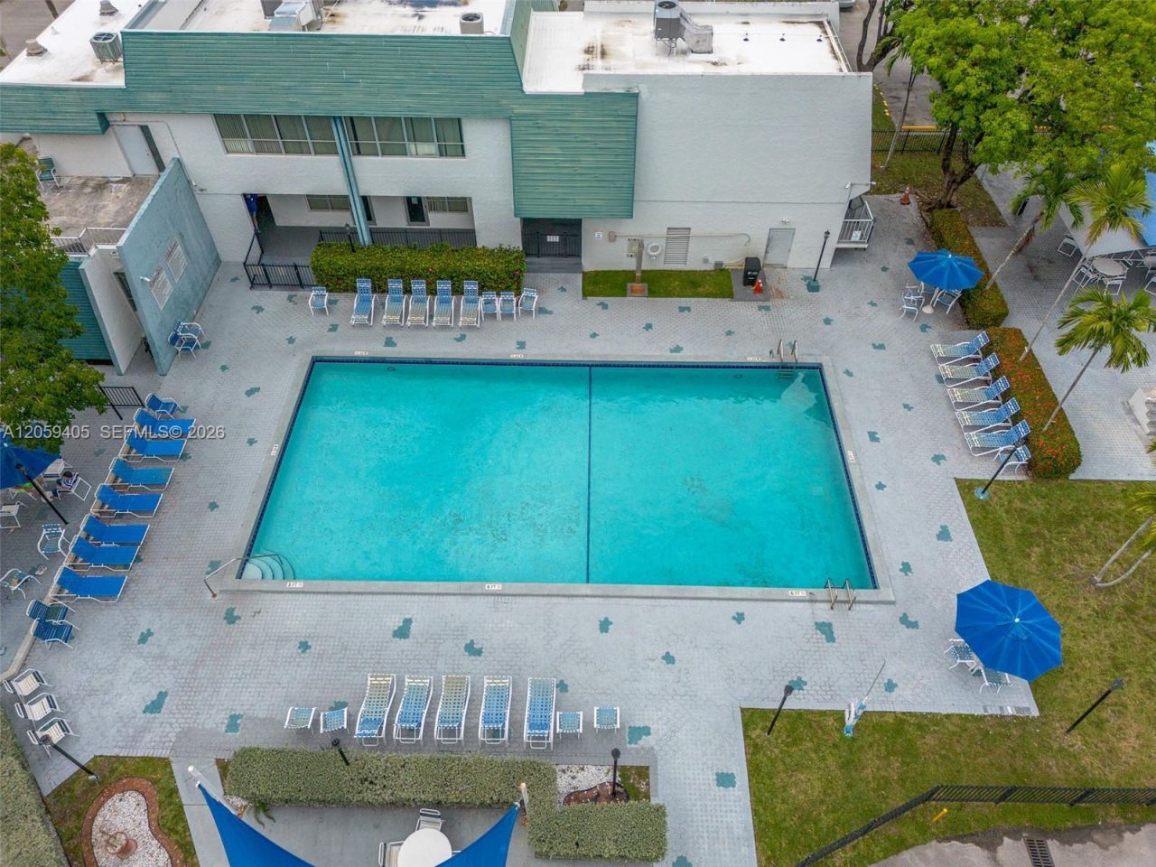 17570 Atlantic Blvd, Unit 210, Sunny Isles Beach, FL 33160 Photo
