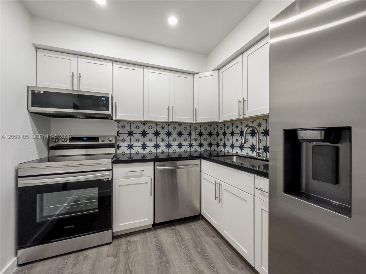 17570 Atlantic Blvd, Unit 210, Sunny Isles Beach, FL 33160 Photo