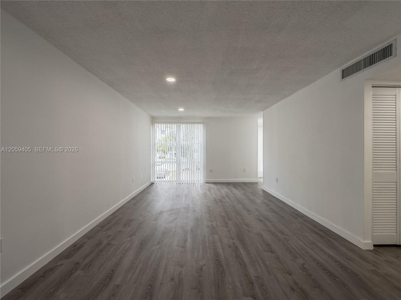 17570 Atlantic Blvd, Unit 210, Sunny Isles Beach, FL 33160 Photo