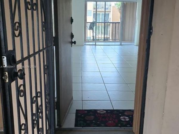 702 NW 87th Ave , Unit 309, Miami, FL 33172