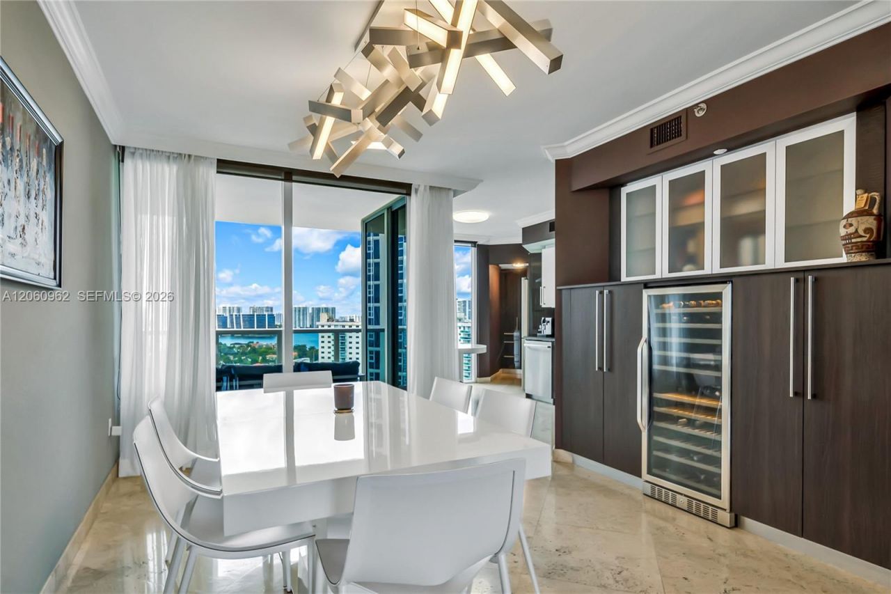 19333 Collins Ave, Unit 1903, Sunny Isles Beach, FL 33160 Photo