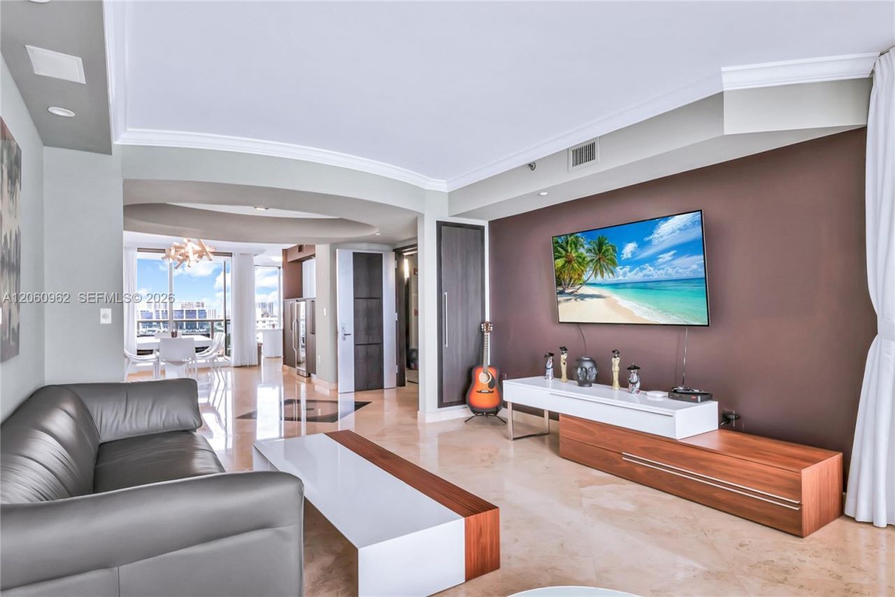 19333 Collins Ave, Unit 1903, Sunny Isles Beach, FL 33160 Photo