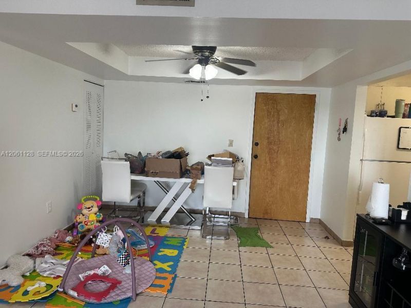 1820 W 53rd St , Unit 518, Hialeah, FL 33012 Photo