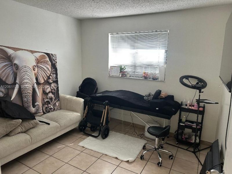 1820 W 53rd St , Unit 518, Hialeah, FL 33012 Photo