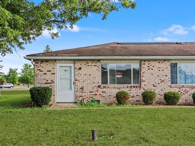 318 Rae Court, Willard, OH 44890 Photo 7