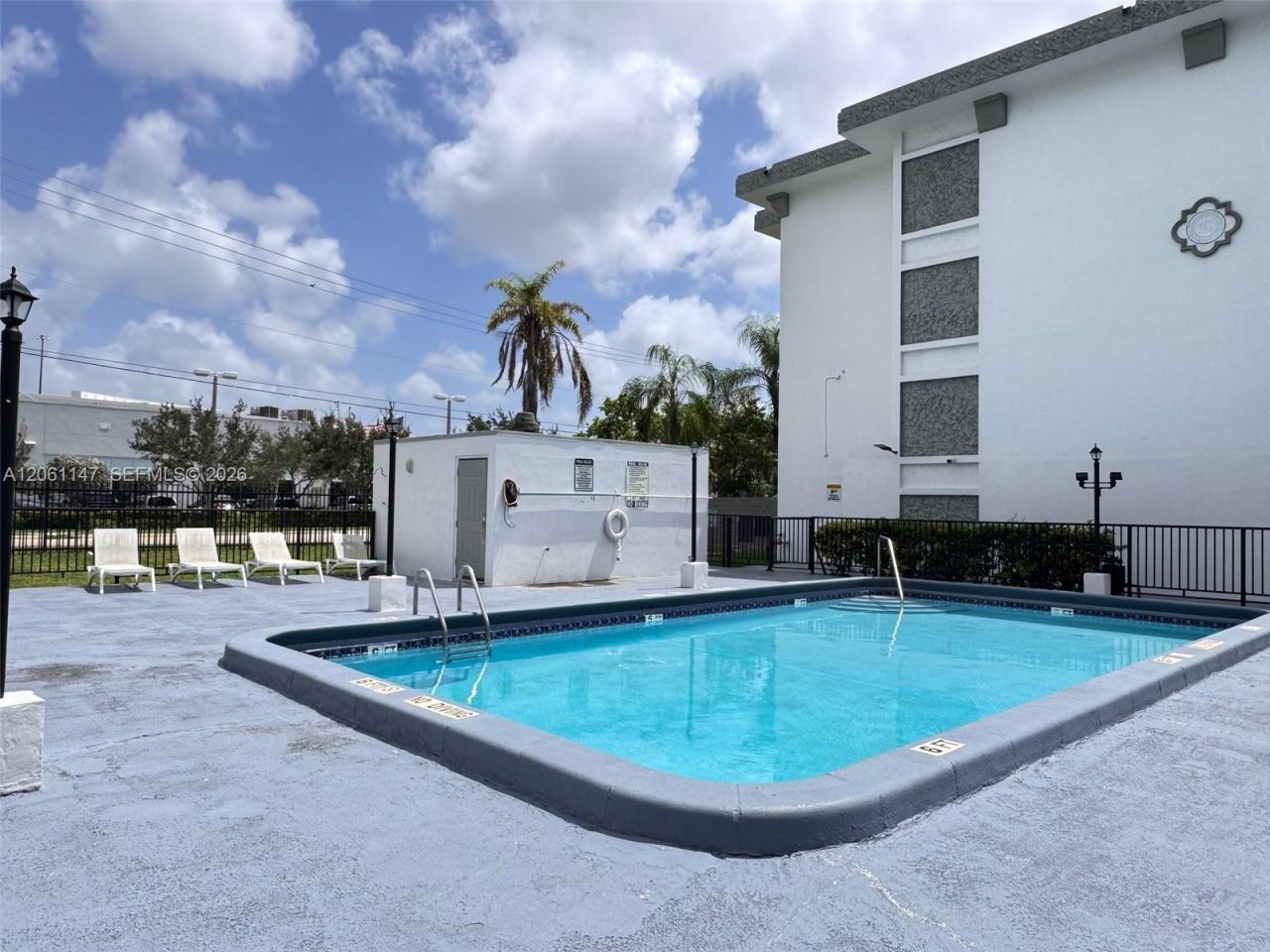 16450 NW 2nd Ave , Unit 207, Miami, FL 33169 Photo