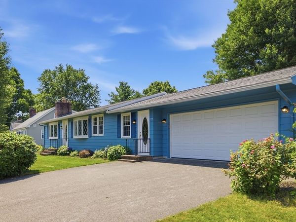 159 Mountainview Rd, East Longmeadow, MA 01020