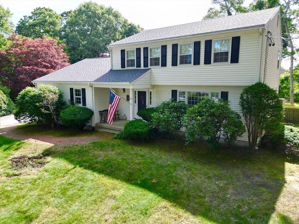10 Nixon Ave, Plymouth, MA 02360