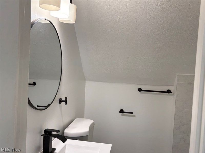 2233 E 80th Street, Cleveland, OH 44103 Photo 30