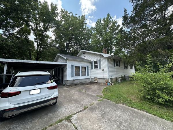 521 N Springer Street , Carbondale, IL 62901