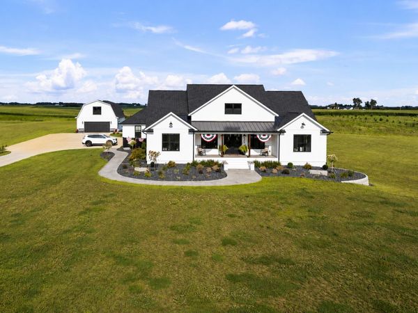 375 Ruby Court , Long Grove, IA 52756