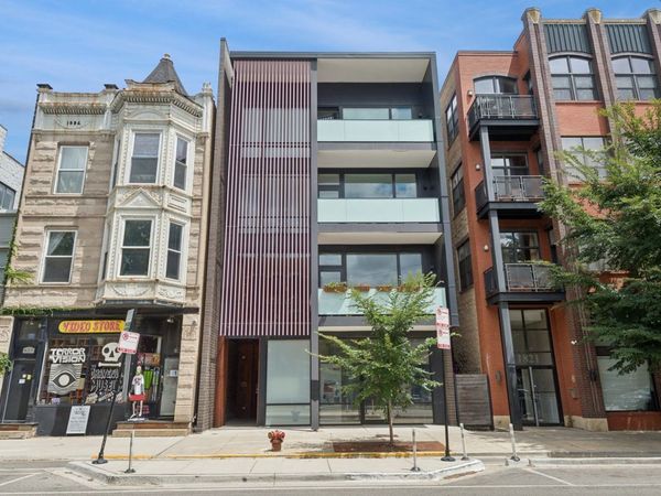 1827 N Milwaukee Avenue , Unit 301, Chicago, IL 60647