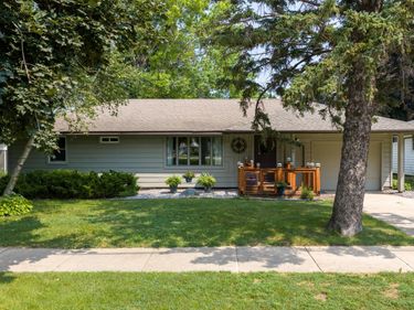 2104 W Oakland Avenue, Austin, MN 55912