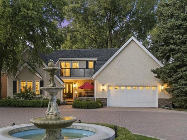18770 11th Avenue N, Plymouth, MN 55447