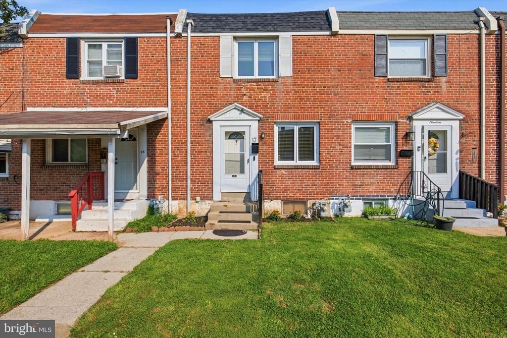 17 ROSEMONT AVENUE, NORRISTOWN, PA 19401