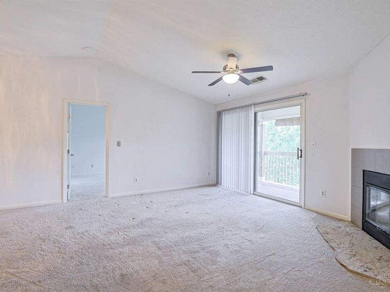 979 Cedar Ridge Drive, Unit 11, Pierce Twp, OH 45245 Photo 5