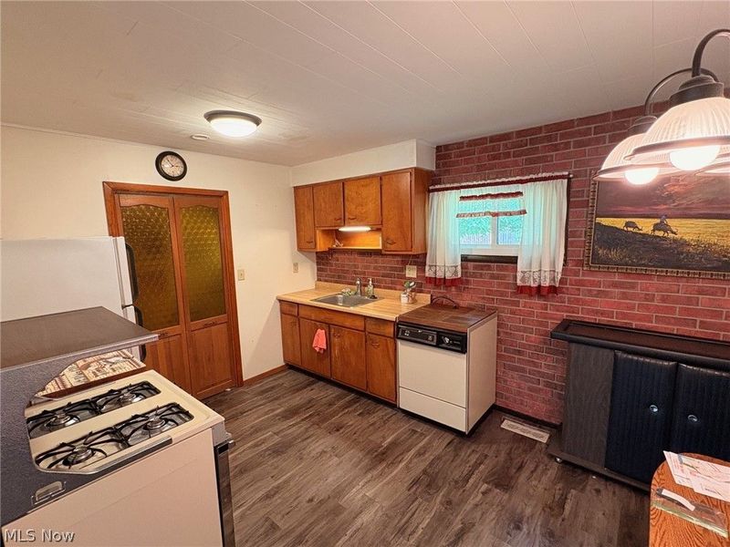 1661 Dannley Drive, Brunswick, OH 44212 Photo 8