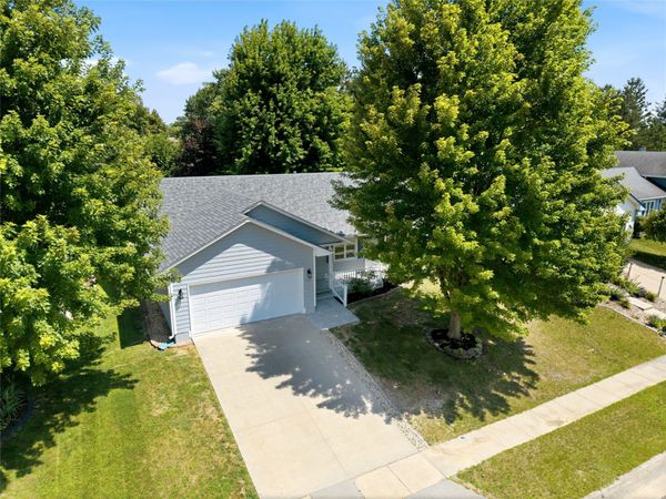 517 18th Court SW, Altoona, IA 50009