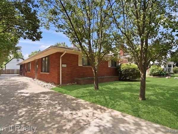 219 W 12 Mile Road , Royal Oak, MI 48073